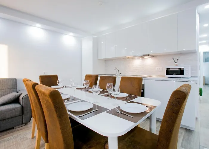 Lacme Luxury - Americas - 3br *